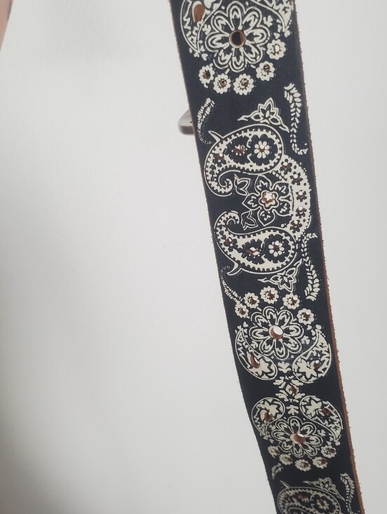 Lucky Brand Leather Belt Paisley Floral Design Women\'s Size L Large Silver Belt